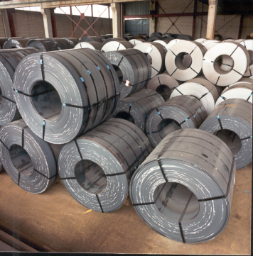 Coils am Lager zur Herstellung der Kanaldielen